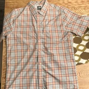 North face short sleeve button up